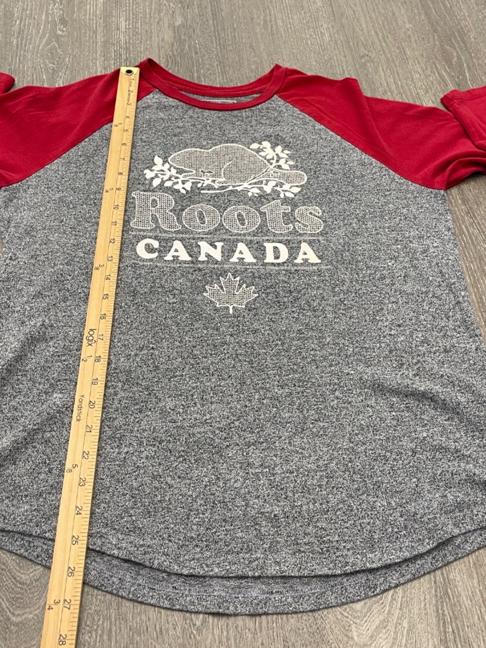 Roots Canada Shirt Women's L 3/4 Sleeves Red and Gray Pullover Beaver Logo - Picture 10 of 11